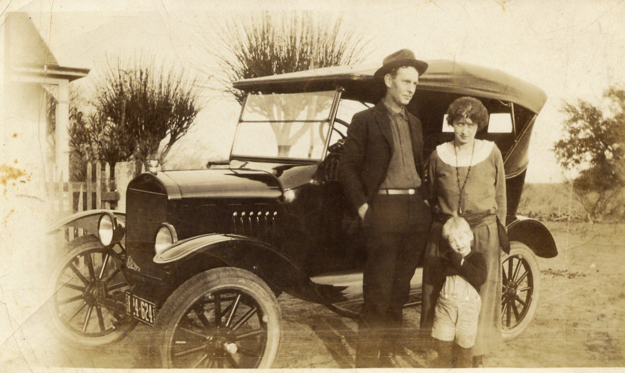 Rufus Blandford; wife Lillian Burkhardt Blandford; & son Lloyd